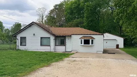 145 Fandel Dr, East Peoria, IL 61611