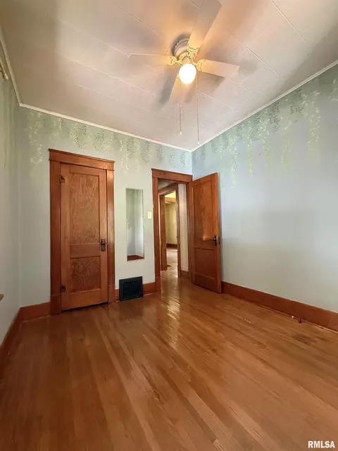 Bedroom - 335 Chase St, Macomb, IL 61455 photo 3 of 4