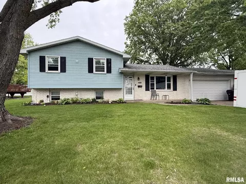 7506 N Parliament Pl, Peoria, IL 61614