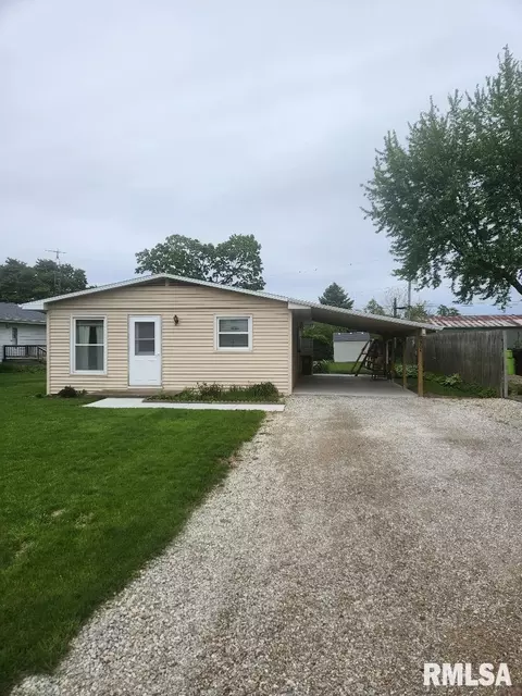 304 E Maplewood Blvd, Dunlap, IL 61525