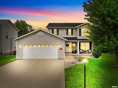 1409 Austin Ave, Washington, IL 61571
