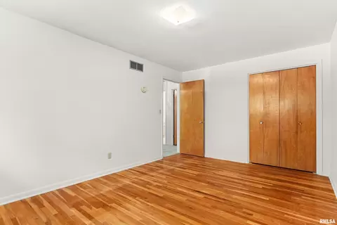 Bedroom - 1312 W Treeline Ct, Dunlap, IL 61525 photo 6 of 10