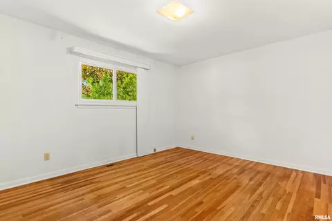Bedroom - 1312 W Treeline Ct, Dunlap, IL 61525 photo 1 of 10