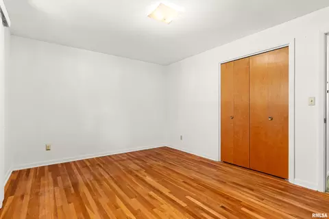 Bedroom - 1312 W Treeline Ct, Dunlap, IL 61525 photo 8 of 10