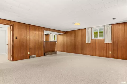 Living - 1312 W Treeline Ct, Dunlap, IL 61525 photo 7 of 7