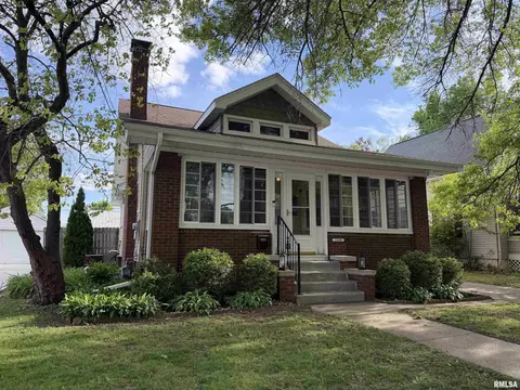 2228 W Moss Ave, West Peoria, IL 61604