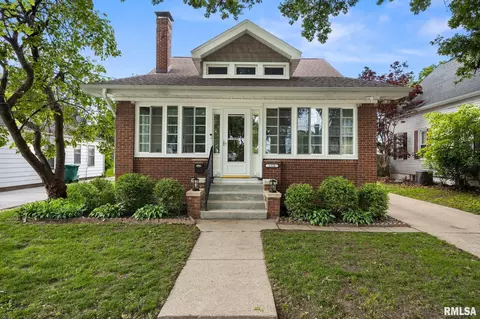2228 W Moss Ave, West Peoria, IL 61604