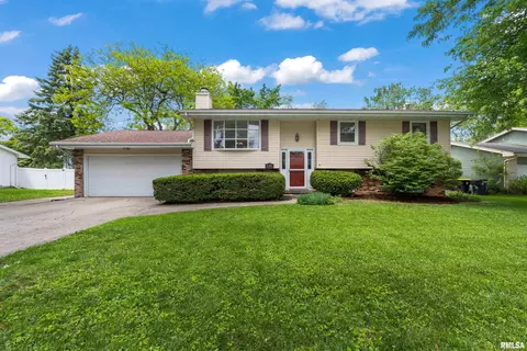 1704 Dunray Ln, Normal, IL 61761
