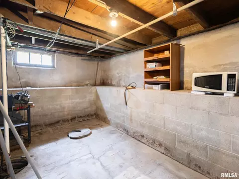 Other - 301 E Pearl St, Danvers, IL 61732 photo 7 of 11