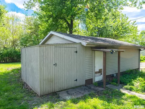 Other - 301 E Pearl St, Danvers, IL 61732 photo 5 of 11