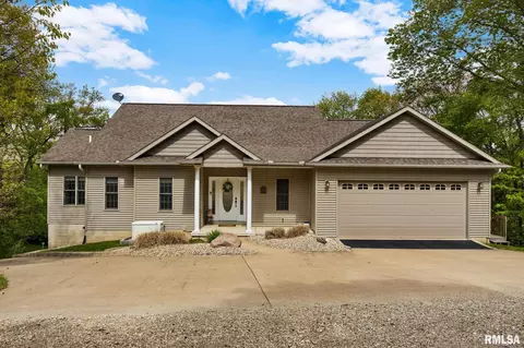 93 Timberline Pl, Dahinda, IL 61428