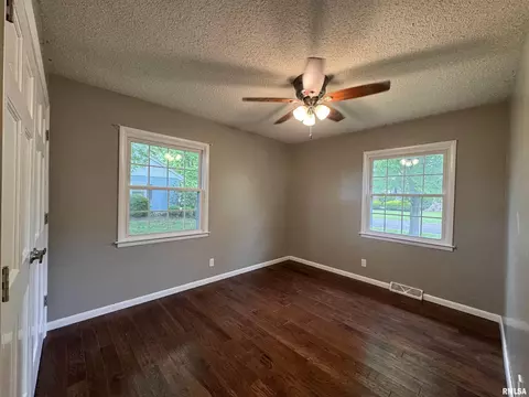 Bedroom - 834 E Franklin St, Macomb, IL 61455 photo 2 of 4