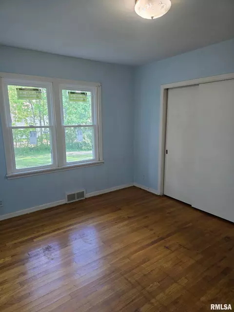 Bedroom - 503 Bainbridge Rd, Marion, IL 62959 photo 3 of 5