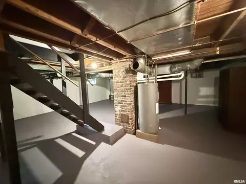 Other - 1478 E Chestnut St, Canton, IL 61520 photo 6 of 8