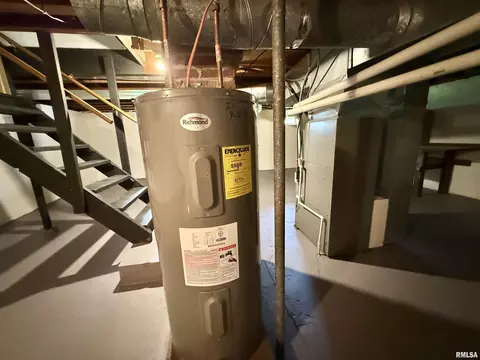 Other - 1478 E Chestnut St, Canton, IL 61520 photo 5 of 8