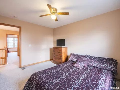 Bedroom - 2215 County Road 600 N Rd, Secor, IL 61771 photo 11 of 12