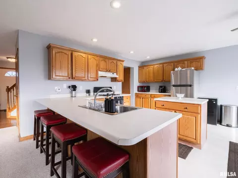 Kitchen - 2215 County Road 600 N Rd, Secor, IL 61771 photo 3 of 12