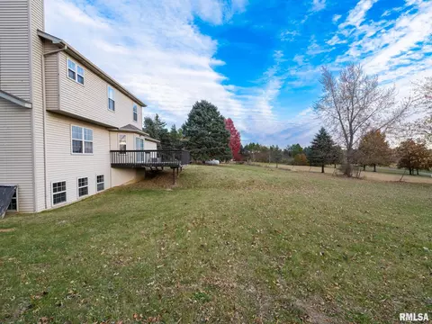 Exterior - 2215 County Road 600 N Rd, Secor, IL 61771 photo 7 of 12