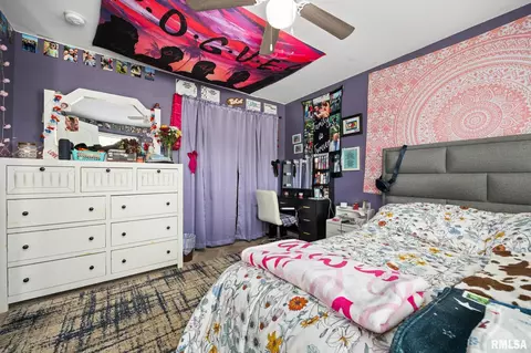 Bedroom - 5 Osprey Ct, Pekin, IL 61554 photo 2 of 13