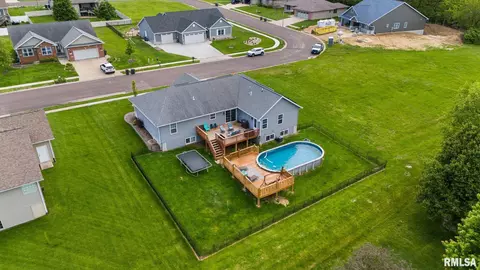 View/Area - 5 Osprey Ct, Pekin, IL 61554 photo 1 of 7