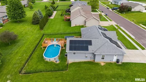 View/Area - 5 Osprey Ct, Pekin, IL 61554 photo 2 of 7
