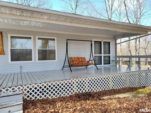 475 Karbers Ridge Rd, Elizabethtown, IL 62931