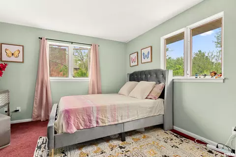Bedroom - 210 E Morningside Dr, Peoria, IL 61614 photo 9 of 11