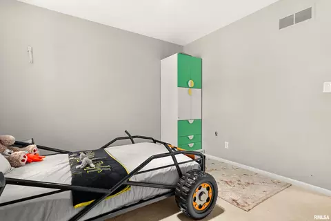 Bedroom - 210 E Morningside Dr, Peoria, IL 61614 photo 7 of 11