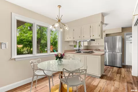 Kitchen - 210 E Morningside Dr, Peoria, IL 61614 photo 1 of 5