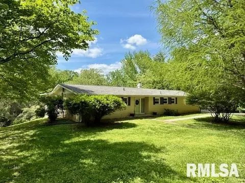 39 Apple Orchard Rd, Carbondale, IL 62903