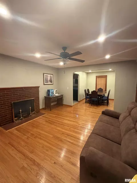 Other - 115 Grove St, Anna, IL 62906 photo 3 of 4