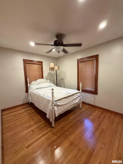 Bedroom - 115 Grove St, Anna, IL 62906 photo 1 of 3