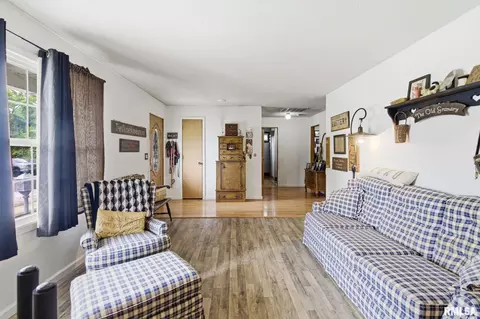 Other - 1830 King St, Eldorado, IL 62930 photo 4 of 9