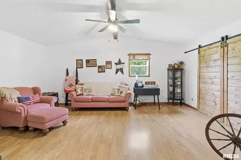 Other - 1830 King St, Eldorado, IL 62930 photo 5 of 9