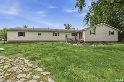 Exterior - 1830 King St, Eldorado, IL 62930 photo 2 of 3