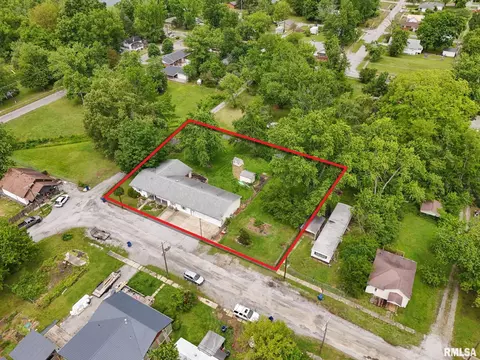 View/Area - 1830 King St, Eldorado, IL 62930 photo 1 of 3