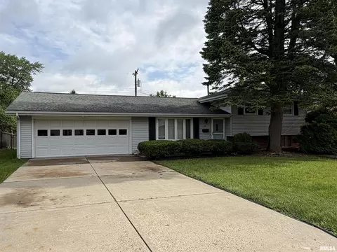611 W Kellar Pkwy, Peoria, IL 61614