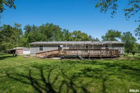 Exterior - 305 Pointer Ln, Carbondale, IL 62901 photo 8 of 8