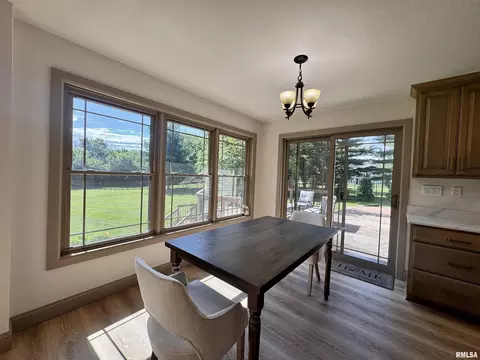 12101 N 1050th Rd, Macomb, IL 61455 photo 9