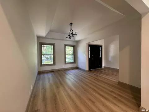 12101 N 1050th Rd, Macomb, IL 61455 photo 4