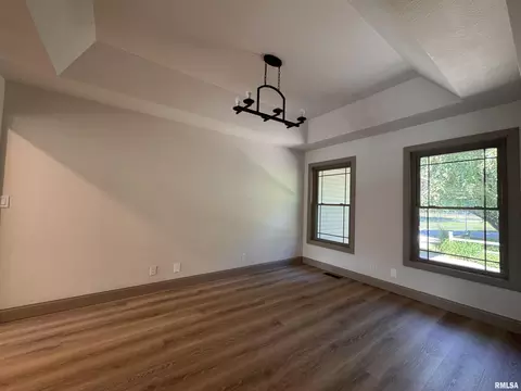 12101 N 1050th Rd, Macomb, IL 61455 photo 3