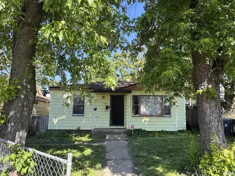 108 Sapp St, Pekin, IL 61554