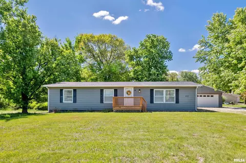 2401 S Lakeview Rd S, Dahinda, IL 61428