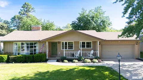 1316 W Lake Ave, Peoria, IL 61614