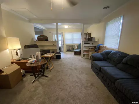 Living - 35 W Beech St, Canton, IL 61520 photo 4 of 4