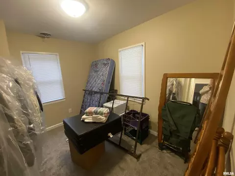 Bedroom - 35 W Beech St, Canton, IL 61520 photo 3 of 3
