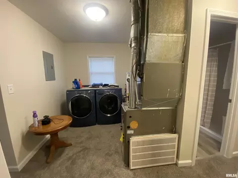Other - 35 W Beech St, Canton, IL 61520 photo 1 of 4