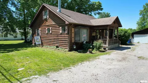 803 S Odle St, West Frankfort, IL 62896