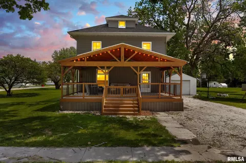 214 N Kellogg St, Yates City, IL 61572