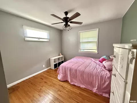 Bedroom - 1035 E Myrtle St, Canton, IL 61520 photo 2 of 2